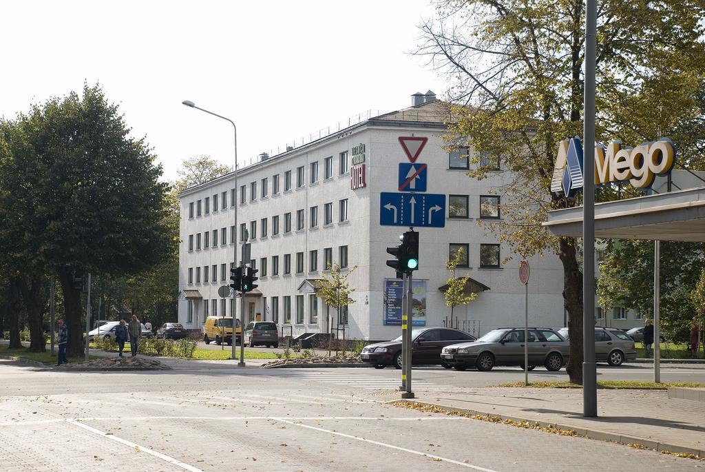 Dzintarjura Hotell Ventspils Exteriör bild