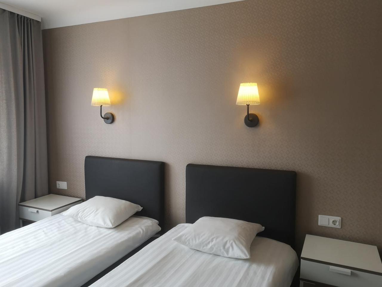 Dzintarjura Hotell Ventspils Exteriör bild
